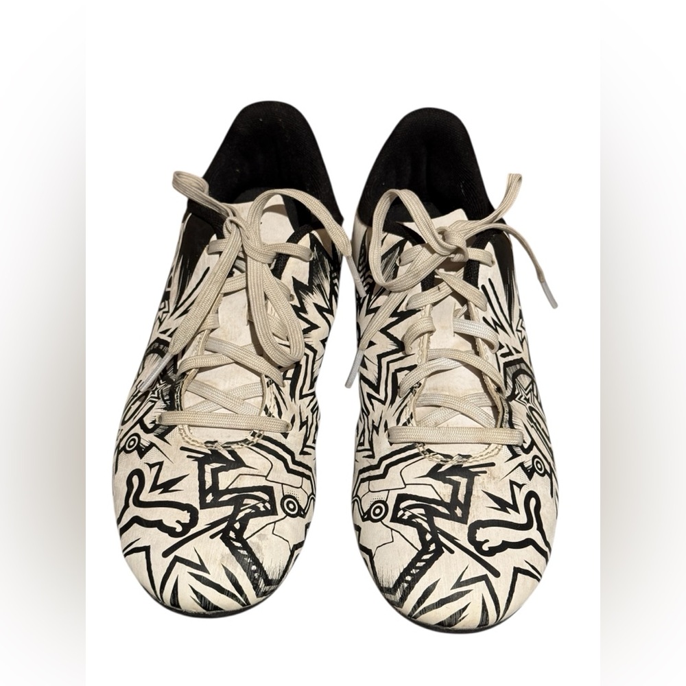 Puma x Christian Pulisic II FG/AG Kids Soccer Cleats Black & White Graphic Sz 5 - Picture 3 of 14